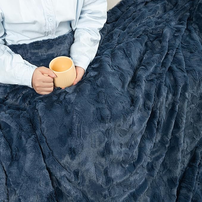 TOONOW Faux Fur Luxury Throw Blanket,Double Side Soft Fluffy Shaggy Fuzzy Blanket for Couch Sofa Bed (Navy, X-Large Twin Size)