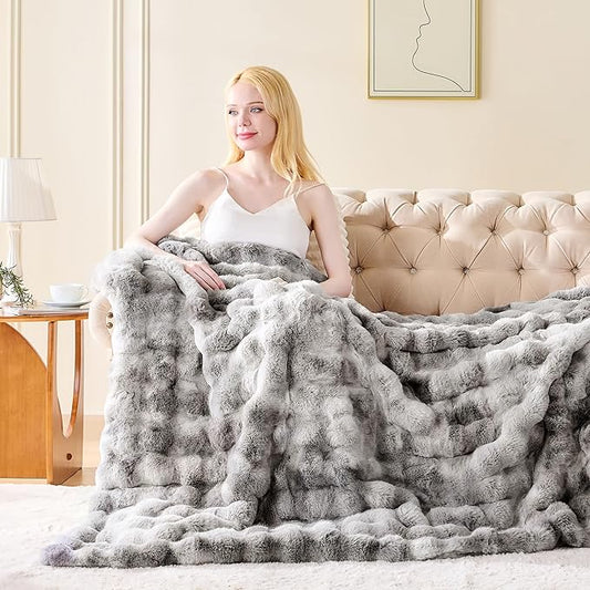 Luxury 1000GSM Faux Rabbit Fur Throw Blanket, Super Heavy Warm Cozy Blankets for Couch Bed Sofa, Bubble Plush Fuzzy Elegant Soft Reversible Mink Blanket for Living Room Bedroom, Tie-dye Grey
