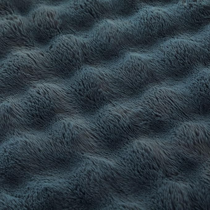 Faux Fur Throw Blanket for Couch Cozy Fuzzy Soft Plush Thick Fluffy Fleece Bubble Blanket for Sofa Bedroom Living Room, 63x79 Inches Dark Grey