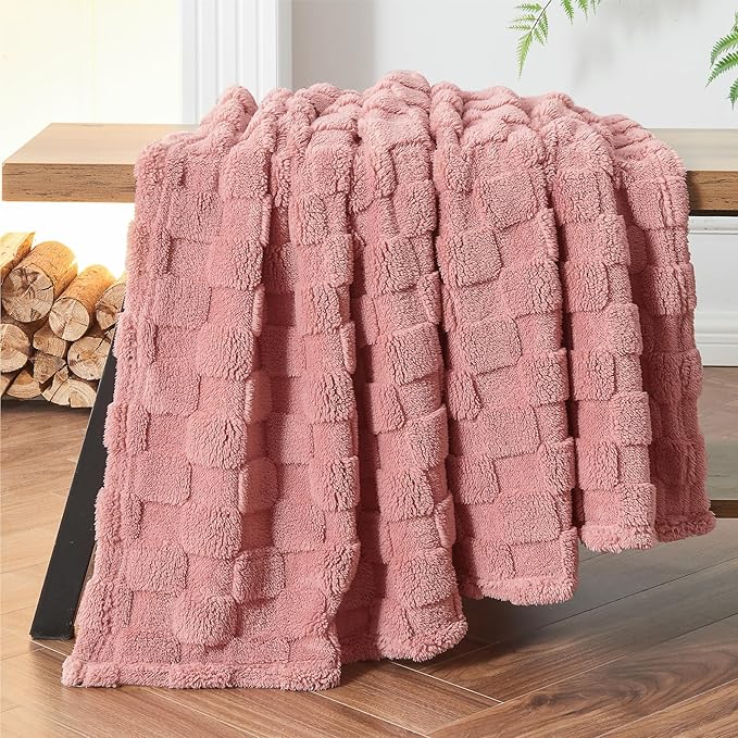 BEDELITE Super Soft Throw Blanket for Couch and Bed, Lightweight Cozy Fluffy Decorative 3D Checkered Blanket, Warm and Fuzzy Fleece Blanket for Camping, Travel(Dusty Pink, 60"x80")
