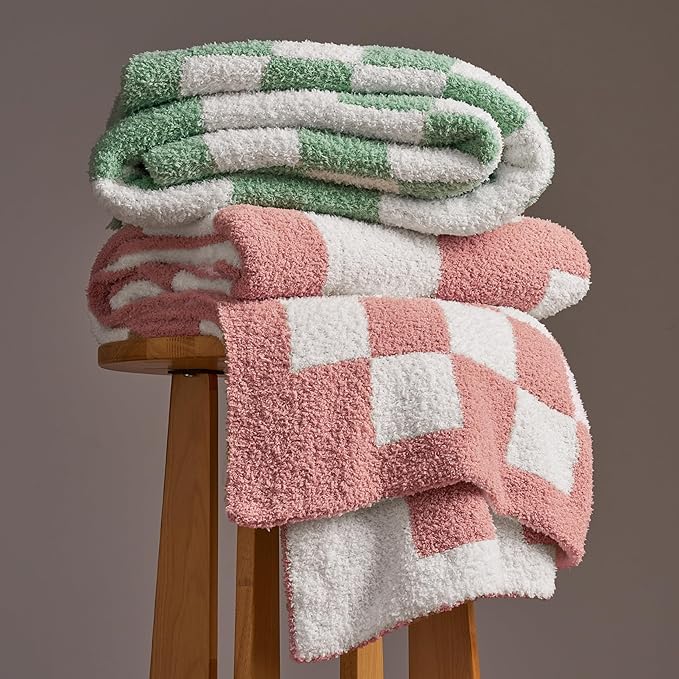 Joiedomi Throw Blanket for Couch, Pink White Checkered Knitted Blankets Gifts for Women Mom Girls, Cozy Cute Soft Throw Home Room Decor Aesthetic Women Mothers Birthday Gifts 50x70 Inches