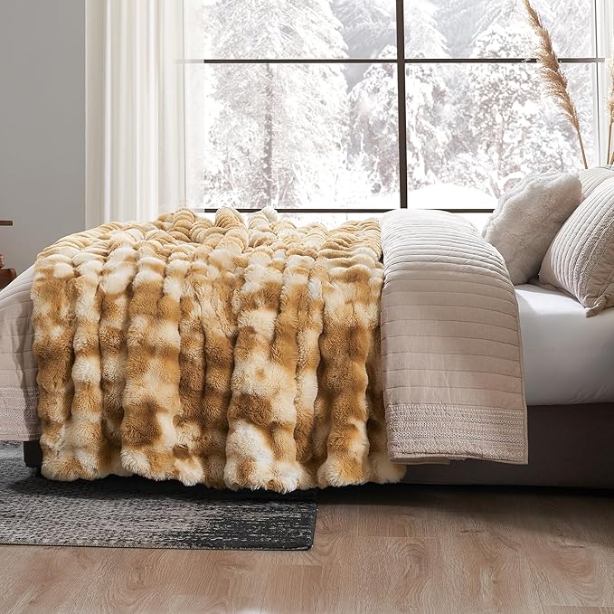 Amélie Home Faux Fur Throw Blanket, Ultra Soft Fuzzy Plush Bubble Blanket for Couch, Bed & Living Room, 60"x80", Tie-dye Kahki
